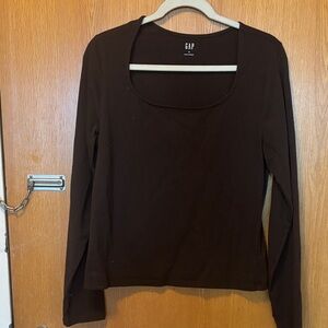 GAP Women's Dark Brown Long Sleeve Tee fitted scoop neck.